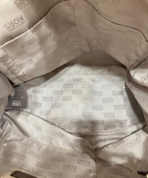 MICHAEL KORS（マイケル・コース）MICHAEL KORS (マイケルコース) 2WAYショルダーバッグ ベージュの古着・服飾アイテム
