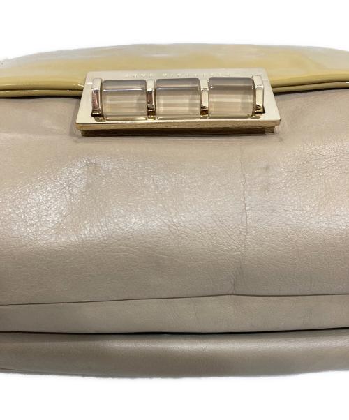 ANYA HINDMARCH（アニヤ・ハインドマーチ）ANYA HINDMARCH (アニヤハインドマーチ) パテントチェーンショルダーバッグ イエローの古着・服飾アイテム