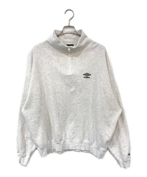 PUBLUX（パブリュクス）PUBLUX (パブリュクス) UMBRO (アンブロ) 別注 UMBRO ワンポイントロゴ刺繍 裏起毛ハーフジップスウェット グレー サイズ:Mの古着・服飾アイテム