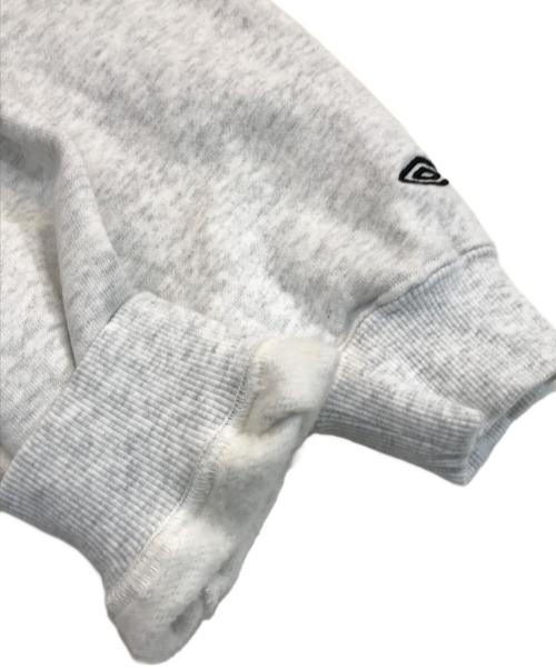 PUBLUX（パブリュクス）PUBLUX (パブリュクス) UMBRO (アンブロ) 別注 UMBRO ワンポイントロゴ刺繍 裏起毛ハーフジップスウェット グレー サイズ:Mの古着・服飾アイテム