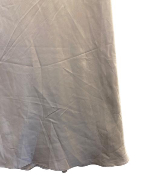 AP STUDIO（エーピーストゥディオ）AP STUDIO (エーピーストゥディオ) サテンフレアスカート ベージュ サイズ:38の古着・服飾アイテム
