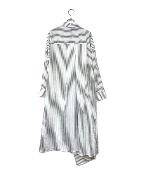 AULA AILA（アウラアイラ）AULA AILA (アウラアイラ) デザインストライプシャツワンピース ホワイト×ブラックの古着・服飾アイテム