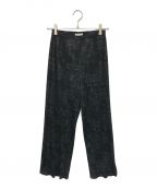 PLEATS PLEASEプリーツプリーズ）の古着「総柄プリーツパンツ」｜ブラック