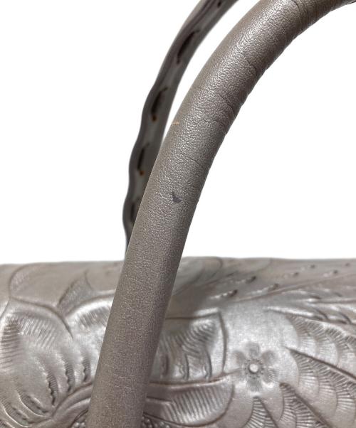 Carving Tribes（カービングトライブス）Carving Tribes (カービングトライブス) トートバッグ グレーの古着・服飾アイテム