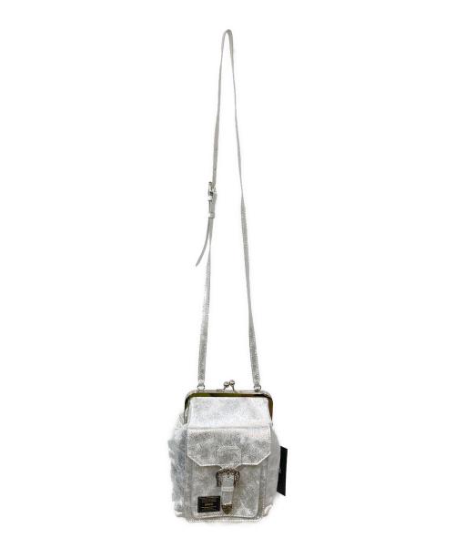 glamb（グラム）glamb (グラム) Snap Lock Sacoche Bag/スナップロックサコッシュバッグ シルバーの古着・服飾アイテム