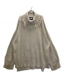 MAISON SPECIAL（メゾンスペシャル）の古着「プライムオーバーフリンジタートルネックニットプルオーバー」｜ベージュ