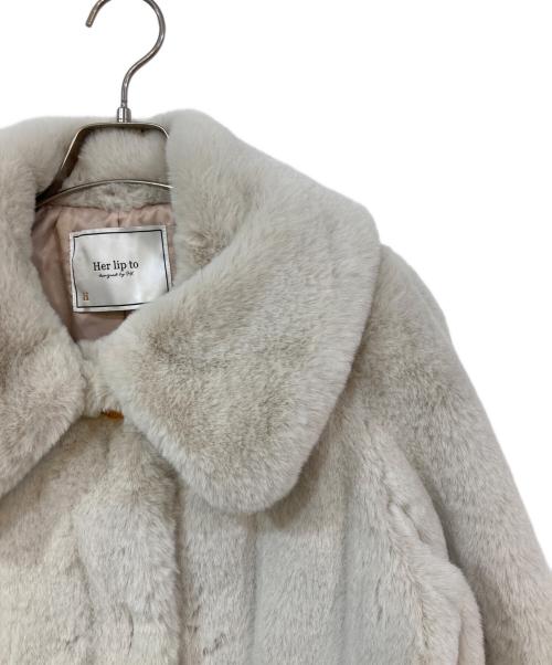 HER LIP TO（ハーリップトゥ）HER LIP TO (ハーリップトゥ) Winter Love Faux Fur Coat/ウィンターラブフェイクファーコート アイボリー サイズ:SIZE Mの古着・服飾アイテム