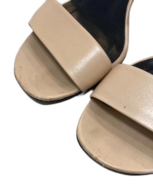 Roger Vivier（ロジェ ヴィヴィエ）Roger Vivier (ロジェ ヴィヴィエ) サンダル ベージュ サイズ:36　1/2の古着・服飾アイテム