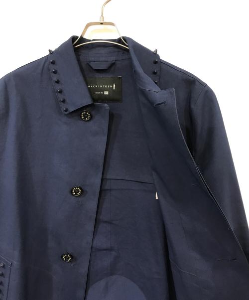 MACKINTOSH（マッキントッシュ）MACKINTOSH (マッキントッシュ) 99%is (ナインティナインパーセントイズ) スタッズステンカラーコート ネイビー サイズ:38の古着・服飾アイテム