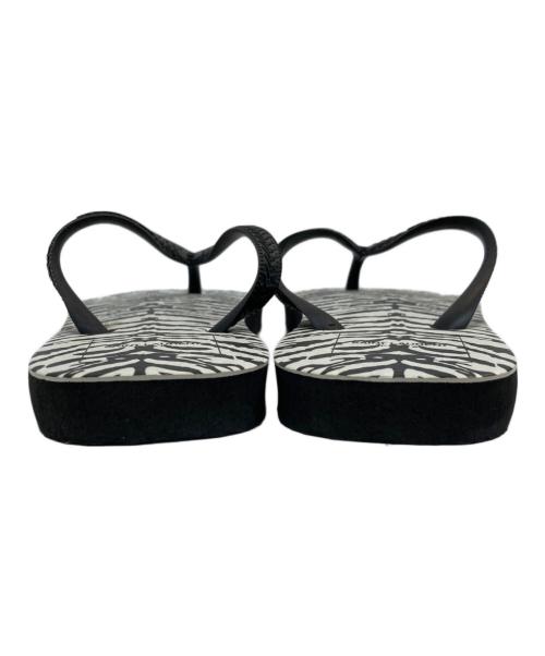 Saint Laurent Paris（サンローランパリ）Saint Laurent Paris (サンローランパリ) HAVAIANAS (ハワイアナス) ゼブラ柄サンダル ブラック サイズ:37/38の古着・服飾アイテム