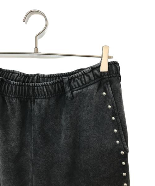 BEAMS FUTURE ARCHIVE（ビームスフューチャーアーカイブ）BEAMS FUTURE ARCHIVE (ビームスフューチャーアーカイブ) FADE STUDS PANTS ブラック サイズ:Mの古着・服飾アイテム