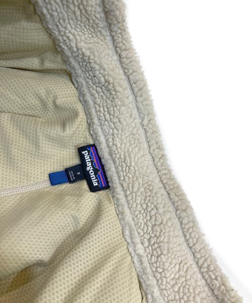 Patagonia（パタゴニア）Patagonia (パタゴニア) ト Classic Retro X Jacket アイボリー サイズ:Sの古着・服飾アイテム