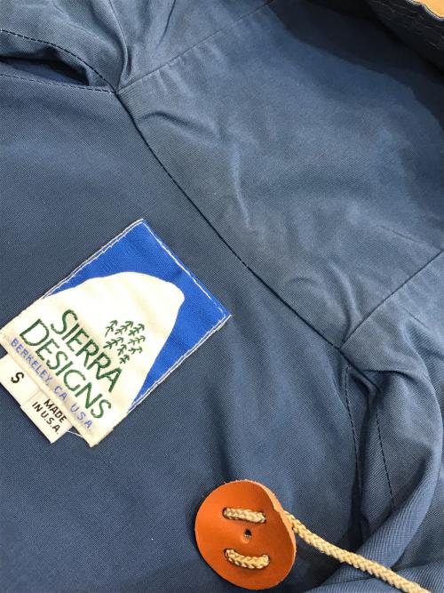 SIERRA DESIGNS（シエラデザインズ）SIERRA DESIGNS (シエラデザインズ) マウンテンパーカー ベージュ サイズ:Sの古着・服飾アイテム