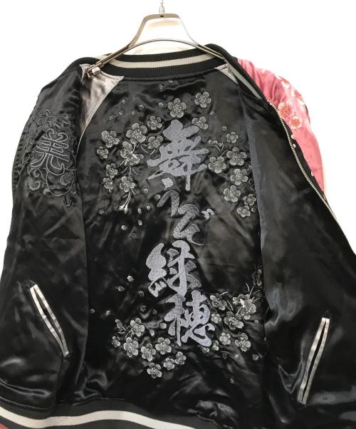 絡繰魂（カラクリタマシイ）絡繰魂 (カラクリダマシイ) キングダム (バンダイ) 絡繰魂 飛信隊副将 羌リバーシブルスカジャン ブラック サイズ:SIZE Lの古着・服飾アイテム