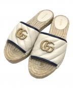 GUCCIグッチ）の古着「GGウェッジソールサンダル」｜アイボリー