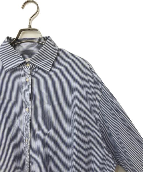 6(ROKU) BEAUTY&YOUTH（ロク ビューティーアンドユース）6(ROKU) BEAUTY&YOUTH (ロク ビューティーアンドユース) ストライプシャツ スカイブルー サイズ:SIZE 38の古着・服飾アイテム