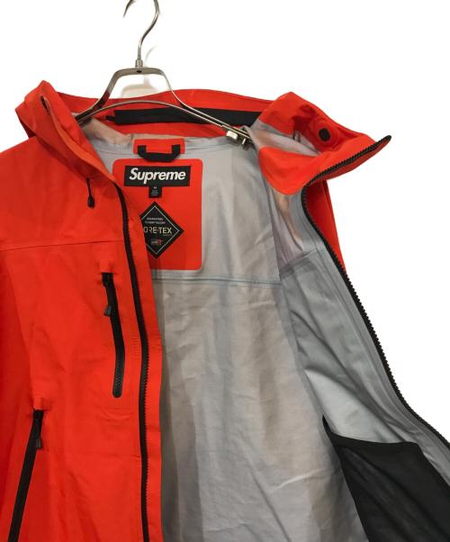 SUPREME（シュプリーム）SUPREME (シュプリーム) マウンテンパーカー オレンジ サイズ:SIZE Mの古着・服飾アイテム