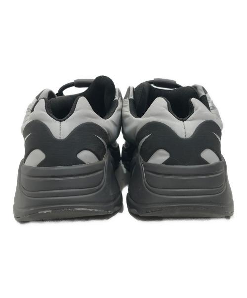 adidas（アディダス）adidas (アディダス) YZY 700 MNVN METALLIC グレー サイズ:27.0cmの古着・服飾アイテム
