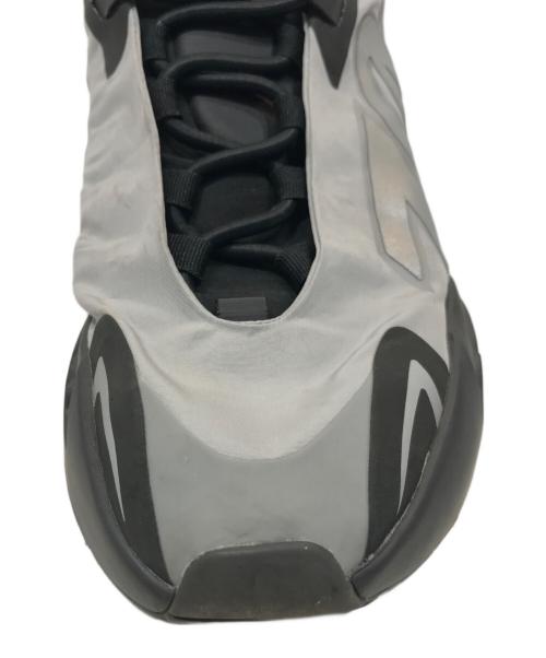 adidas（アディダス）adidas (アディダス) YZY 700 MNVN METALLIC グレー サイズ:27.0cmの古着・服飾アイテム