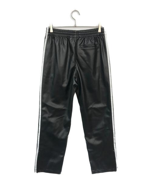 adidas（アディダス）adidas (アディダス) フェイクレザー アディカラー スリーストライプス ファイヤーバード トラックスーツパンツ ブラック サイズ:Lの古着・服飾アイテム