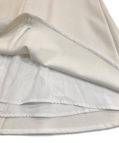 EVERYDAY I LIKE.（エヴリデイ アイ ライク）EVERYDAY I LIKE. (エヴリデイ アイ ライク) W Cross フレアスカート ホワイト サイズ:38の古着・服飾アイテム