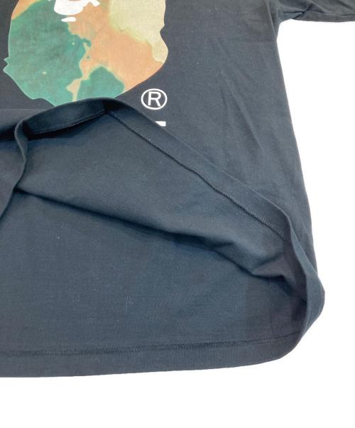 A BATHING APE（ア ベイシング エイプ）A BATHING APE (ア ベイシング エイプ) プリントTシャツ ブラック サイズ:Lの古着・服飾アイテム