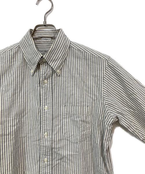 INDIVIDUALIZED SHIRTS（インディビジュアライズドシャツ）INDIVIDUALIZED SHIRTS (インディビジュアライズドシャツ) ボタンダウンシャツ ホワイト サイズ:15.32の古着・服飾アイテム