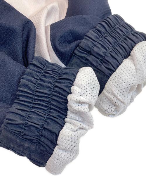 UMBRO（アンブロ）UMBRO (アンブロ) ナイロンジップパーカー ネイビー×ホワイト サイズ:Mの古着・服飾アイテム