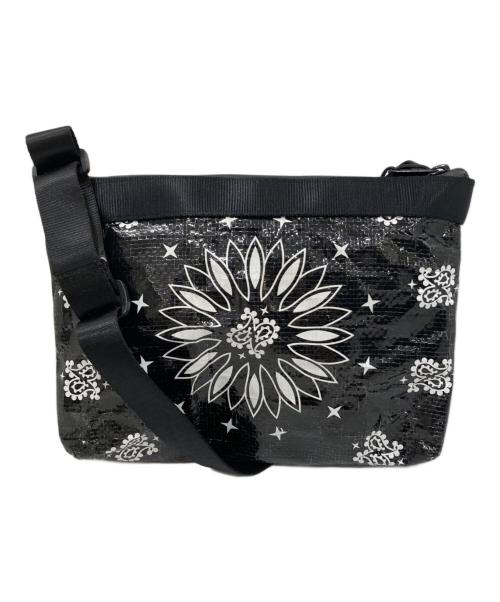 SUPREME（シュプリーム）SUPREME (シュプリーム) Bandana Tarp Side Bag/バンダナタープサイドバッグ ブラックの古着・服飾アイテム