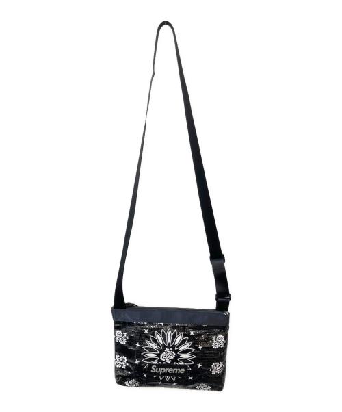SUPREME（シュプリーム）SUPREME (シュプリーム) Bandana Tarp Side Bag/バンダナタープサイドバッグ ブラックの古着・服飾アイテム