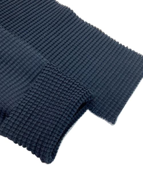 ISSEY MIYAKE me（イッセイ ミヤケ ミー）ISSEY MIYAKE me (イッセイ ミヤケ ミー) プリーツカットソー ブラック サイズ:-の古着・服飾アイテム