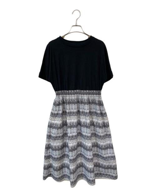 BLUE LABEL CRESTBRIDGE（ブルーレーベルクレストブリッジ）BLUE LABEL CRESTBRIDGE (ブルーレーベルクレストブリッジ) 切替ワンピース ブラック×グレー サイズ:SIZE 36の古着・服飾アイテム