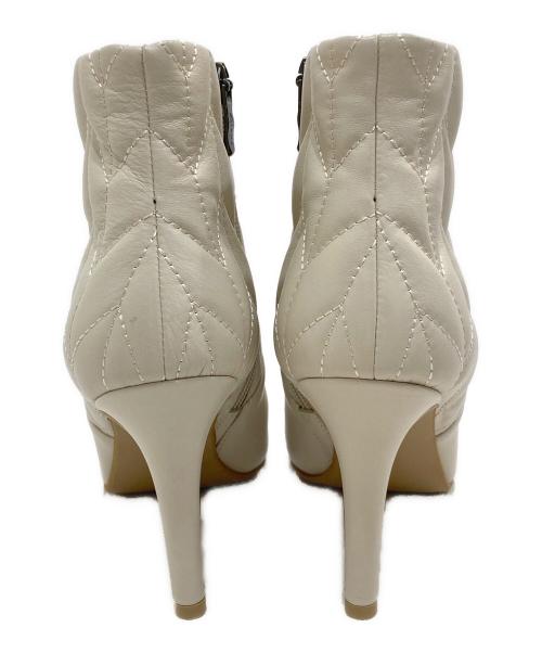 DIANA（ダイアナ）DIANA (ダイアナ) ヒールパンプス アイボリー サイズ:SIZE 23.5cmの古着・服飾アイテム