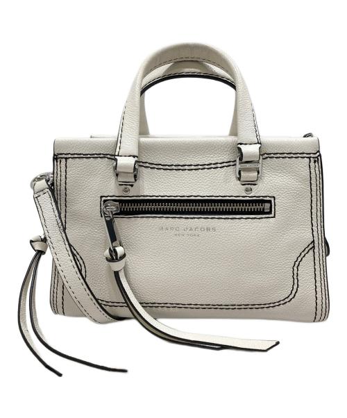 Marc by Marc Jacobs（マークバイマークジェイコブス）Marc by Marc Jacobs (マークバイマークジェイコブス) 2WAYショルダーバッグ ホワイトの古着・服飾アイテム