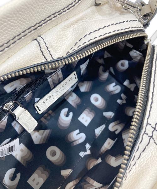 Marc by Marc Jacobs（マークバイマークジェイコブス）Marc by Marc Jacobs (マークバイマークジェイコブス) 2WAYショルダーバッグ ホワイトの古着・服飾アイテム