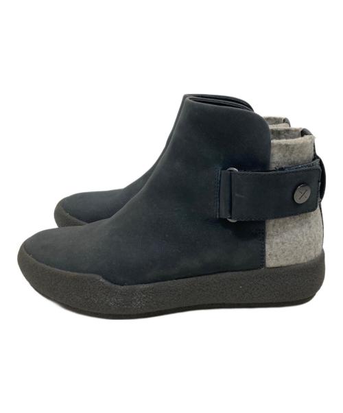CLARKS（クラークス）CLARKS (クラークス) christpher raeburn ハイカットブーツ グレー サイズ:SIZE 24cmの古着・服飾アイテム