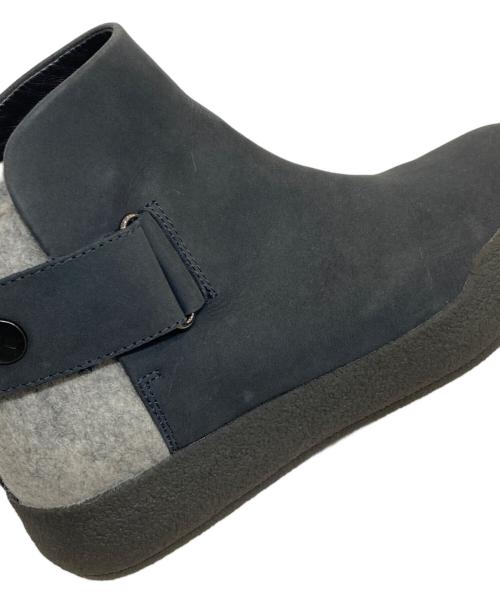 CLARKS（クラークス）CLARKS (クラークス) christpher raeburn ハイカットブーツ グレー サイズ:SIZE 24cmの古着・服飾アイテム