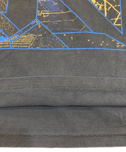 C.E（シーイー）C.E (シーイー キャブエンプト) グラフィックプリントtシャツ ブラック サイズ:Lの古着・服飾アイテム