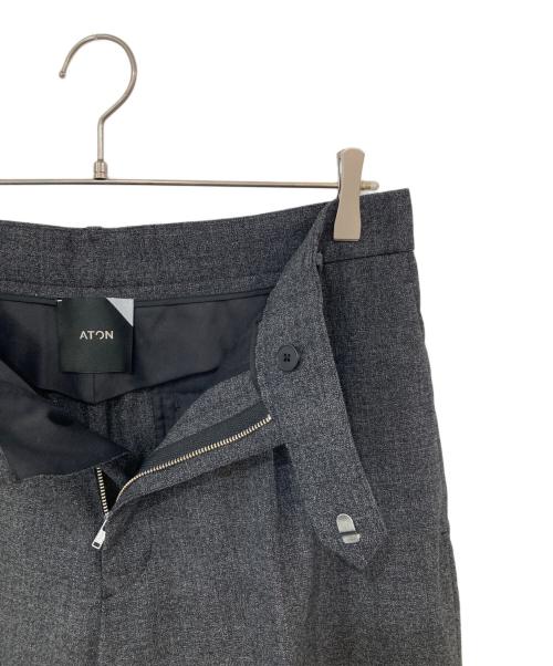 ATON（エイトン）ATON (エイトン) ウールスラックス グレー サイズ:06の古着・服飾アイテム