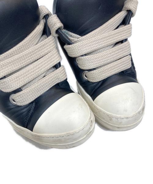 RICK OWENS（リックオウエンス）RICK OWENS (リックオウエンス) JUMBOLACED LOW SNEAKERS/ジャンボレースドロウスニーカー ブラック サイズ:SIZE 42 1/2の古着・服飾アイテム