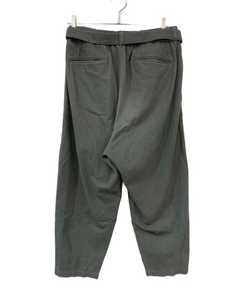 ATTACHMENT（アタッチメント）ATTACHMENT (アタッチメント) 強撚ツイル ベルト付きワイドテーパード オリーブ サイズ:2の古着・服飾アイテム