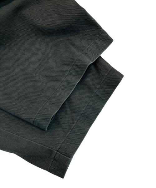 ATTACHMENT（アタッチメント）ATTACHMENT (アタッチメント) 強撚ツイル ベルト付きワイドテーパード オリーブ サイズ:2の古着・服飾アイテム