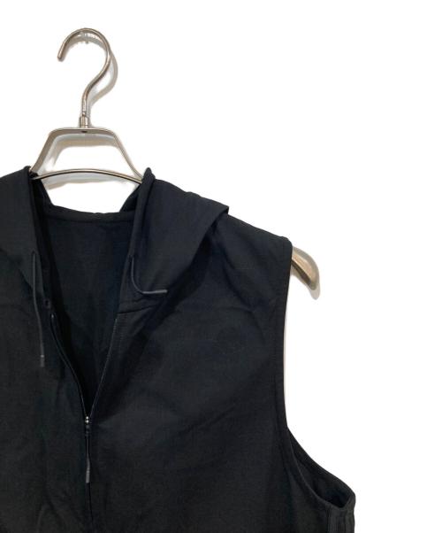 Y-3（ワイスリー）Y-3 (ワイスリー) ジップアップノースリーブ パーカー ブラック サイズ:Sの古着・服飾アイテム