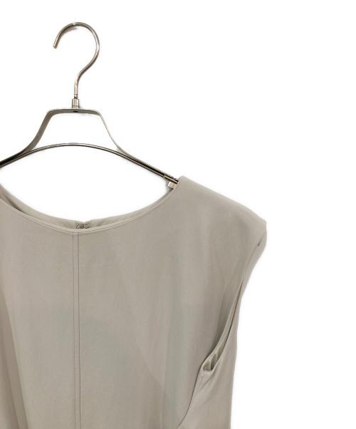 allureville（アルアバイル）allureville (アルアバイル) アセテートツイルウエストツイストワンピース ベージュ サイズ:SIZE 1の古着・服飾アイテム