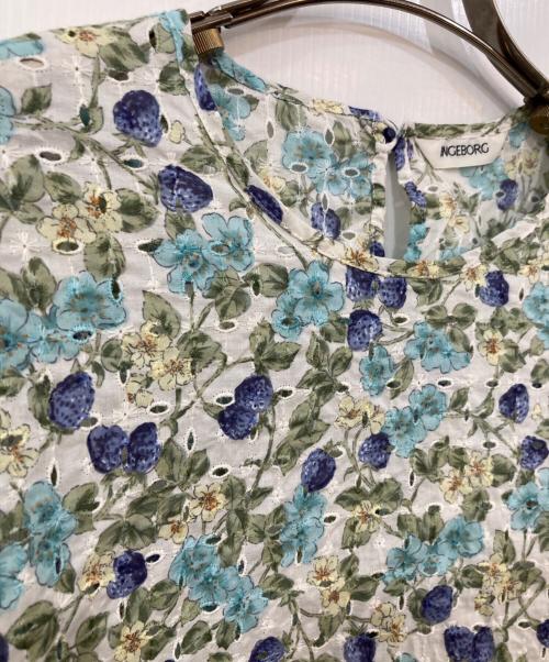 INGEBORG（インゲボルグ）INGEBORG (インゲボルグ) 花柄ブラウス グリーン サイズ:不明の古着・服飾アイテム