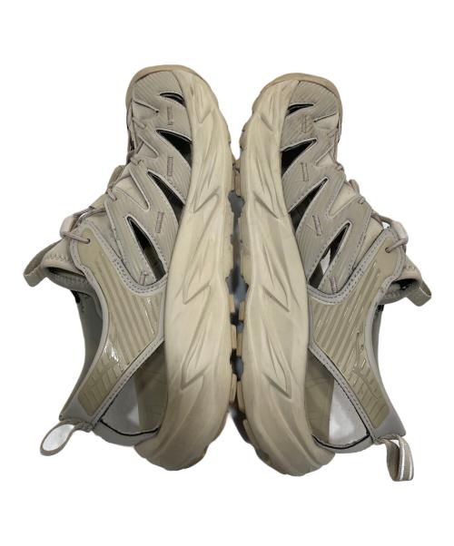 HOKAONEONE（ホカオネオネ）HOKAONEONE (ホカオネオネ) HOPARA/ホパラ ベージュ サイズ:SIZE 28cmの古着・服飾アイテム