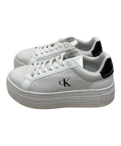 Calvin Klein Jeans（カルバンクラインジーンズ）Calvin Klein Jeans (カルバンクラインジーンズ) ローカットスニーカー ホワイト サイズ:23.5㎝の古着・服飾アイテム