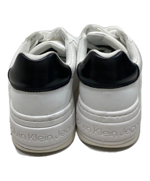 Calvin Klein Jeans（カルバンクラインジーンズ）Calvin Klein Jeans (カルバンクラインジーンズ) ローカットスニーカー ホワイト サイズ:23.5㎝の古着・服飾アイテム