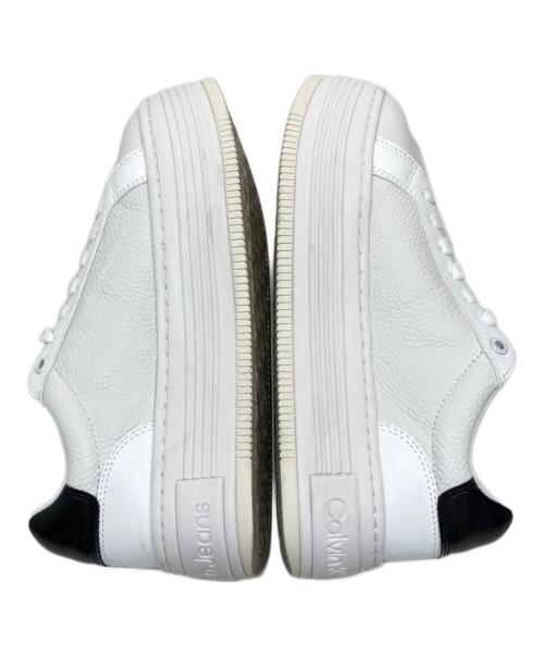 Calvin Klein Jeans（カルバンクラインジーンズ）Calvin Klein Jeans (カルバンクラインジーンズ) ローカットスニーカー ホワイト サイズ:23.5㎝の古着・服飾アイテム