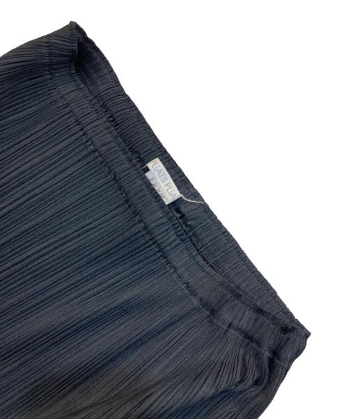 PLEATS PLEASE（プリーツプリーズ）PLEATS PLEASE (プリーツプリーズ) プリーツスカート ブラック サイズ:SIZE 4の古着・服飾アイテム